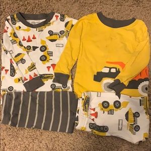 2 pairs of boys pajamas